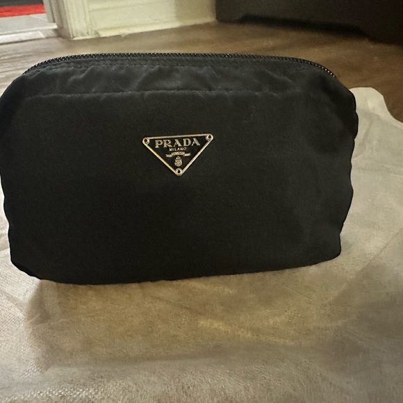 🎈SOLD🎈PRADA COSMETIC POUCH - Picture 5 of 11